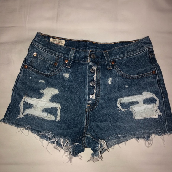 Levi’s 501 shorts - Picture 2 of 4